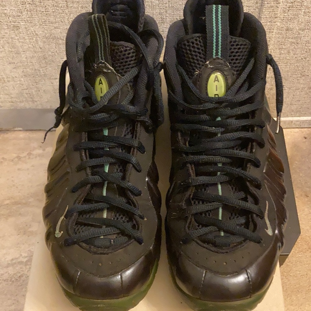 MENS NIKE AIR FOAMPOSITE SNEAKERS